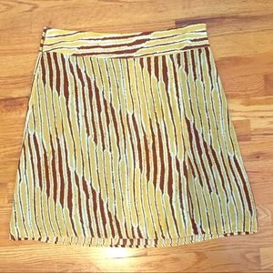 Tex by Max Azria A Line printed skirt